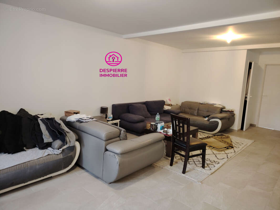 Appartement à LE PEAGE-DE-ROUSSILLON