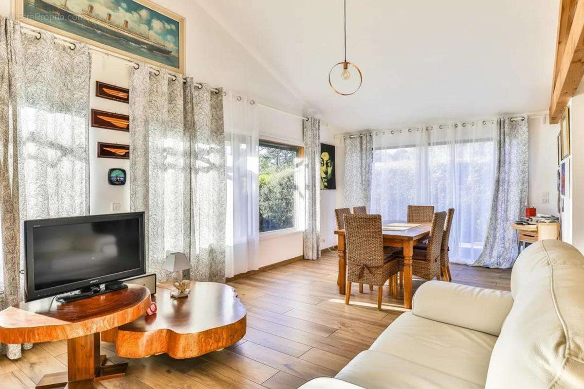 Maison à GUJAN-MESTRAS