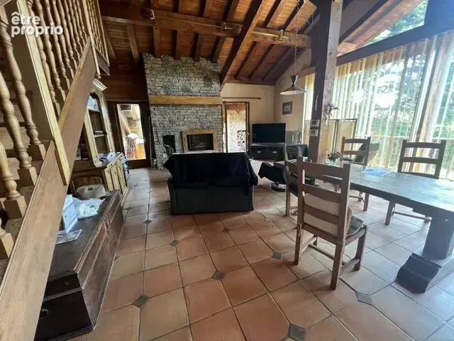 Maison 194 m² à Saint-Sulpice  - photo 3