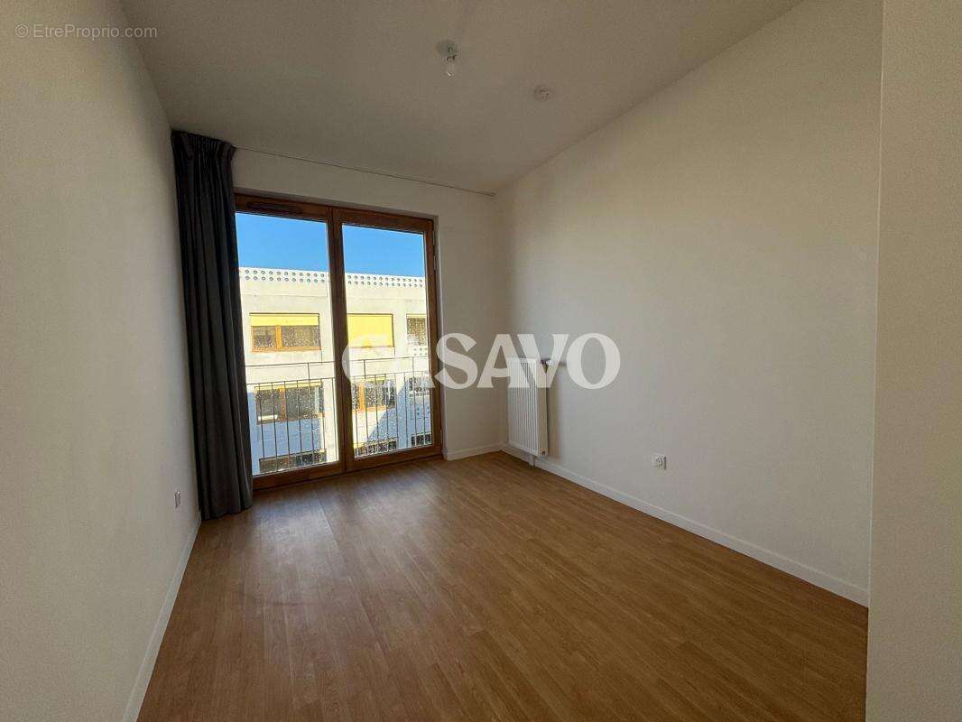 Appartement à L&#039;ILE-SAINT-DENIS