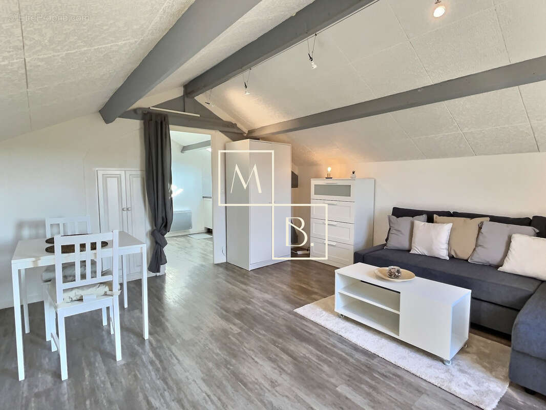 Appartement à CORBEIL-ESSONNES