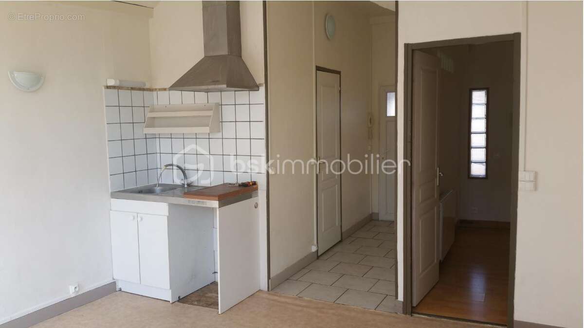 Appartement à VILLENEUVE-SUR-YONNE