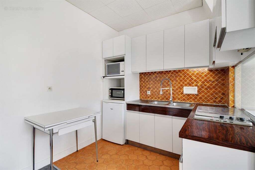 Appartement à PARIS-20E