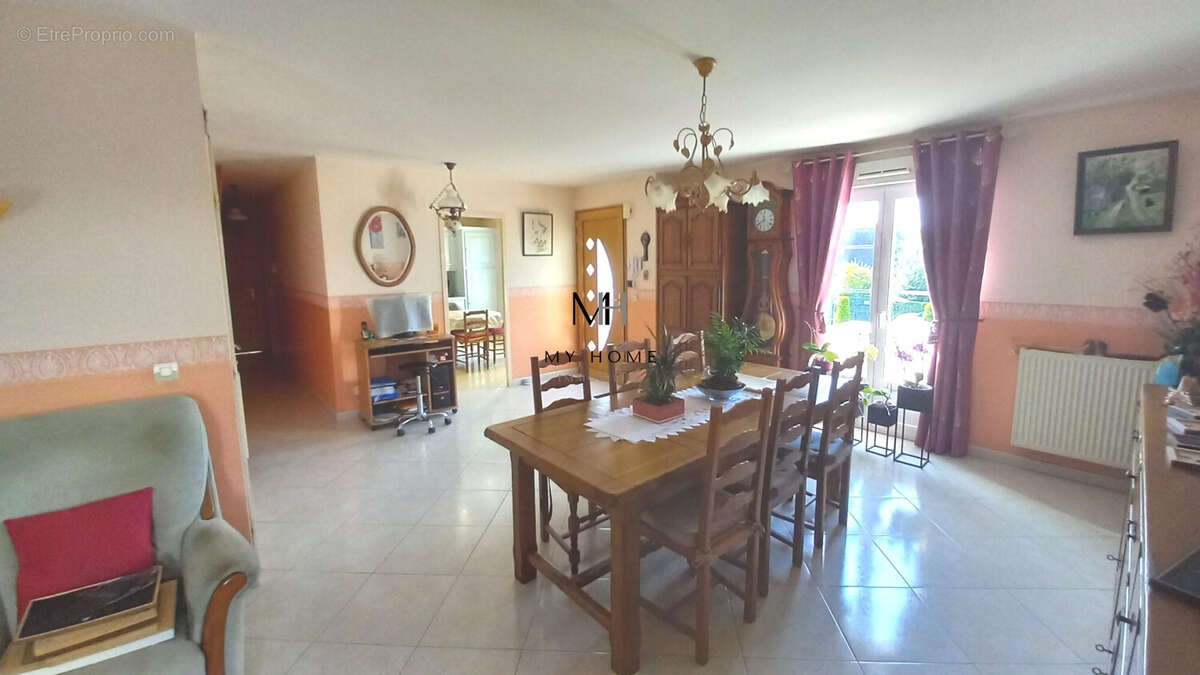 Maison à SAINT-LANGIS-LES-MORTAGNE