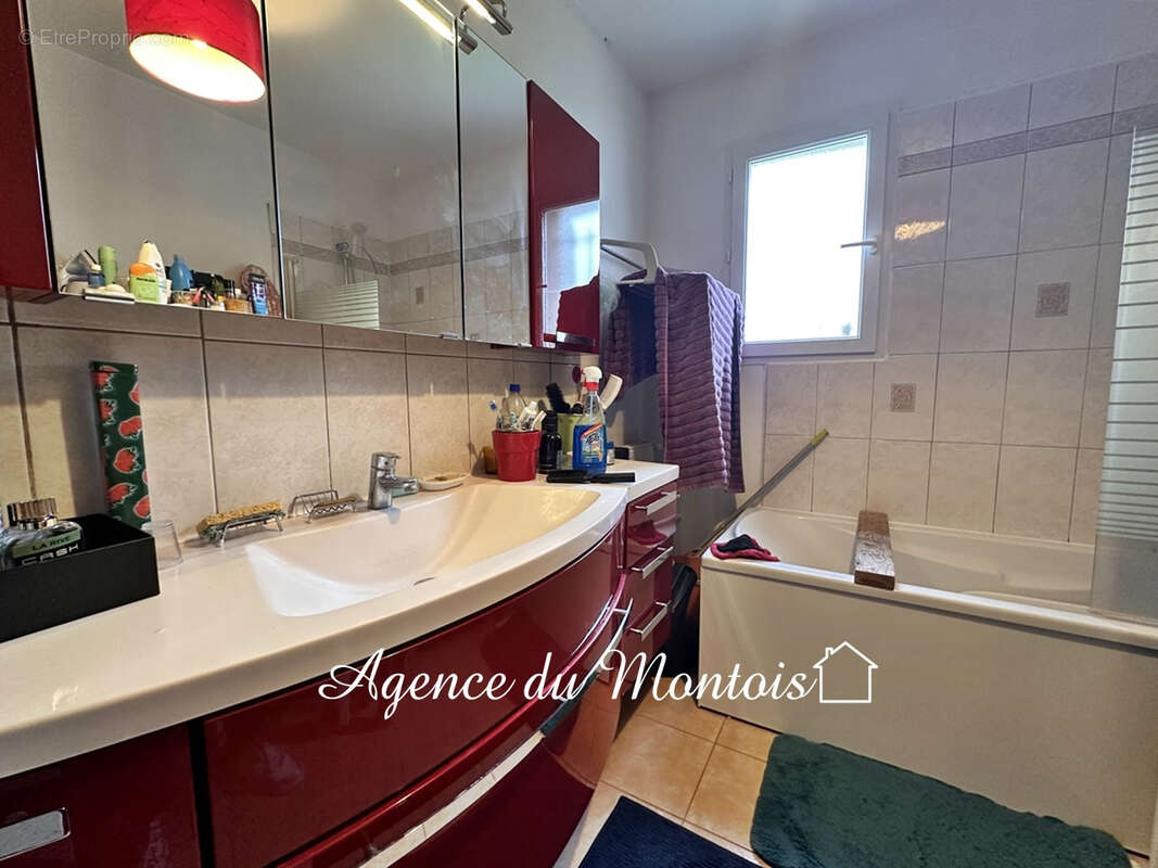 Occupation limitée à 5 ans - H85/F66 - Maison 5 pièces 99 m2 - photo 12