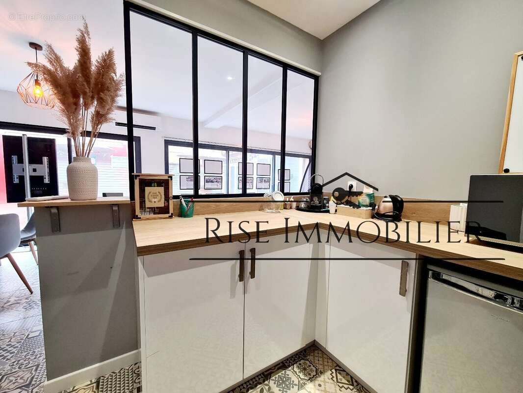 Commerce à PORTIRAGNES