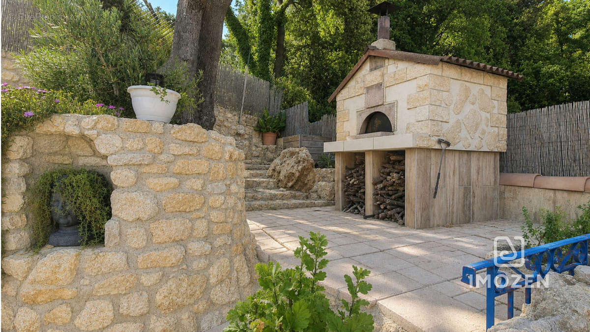 Maison à FLASSANS-SUR-ISSOLE