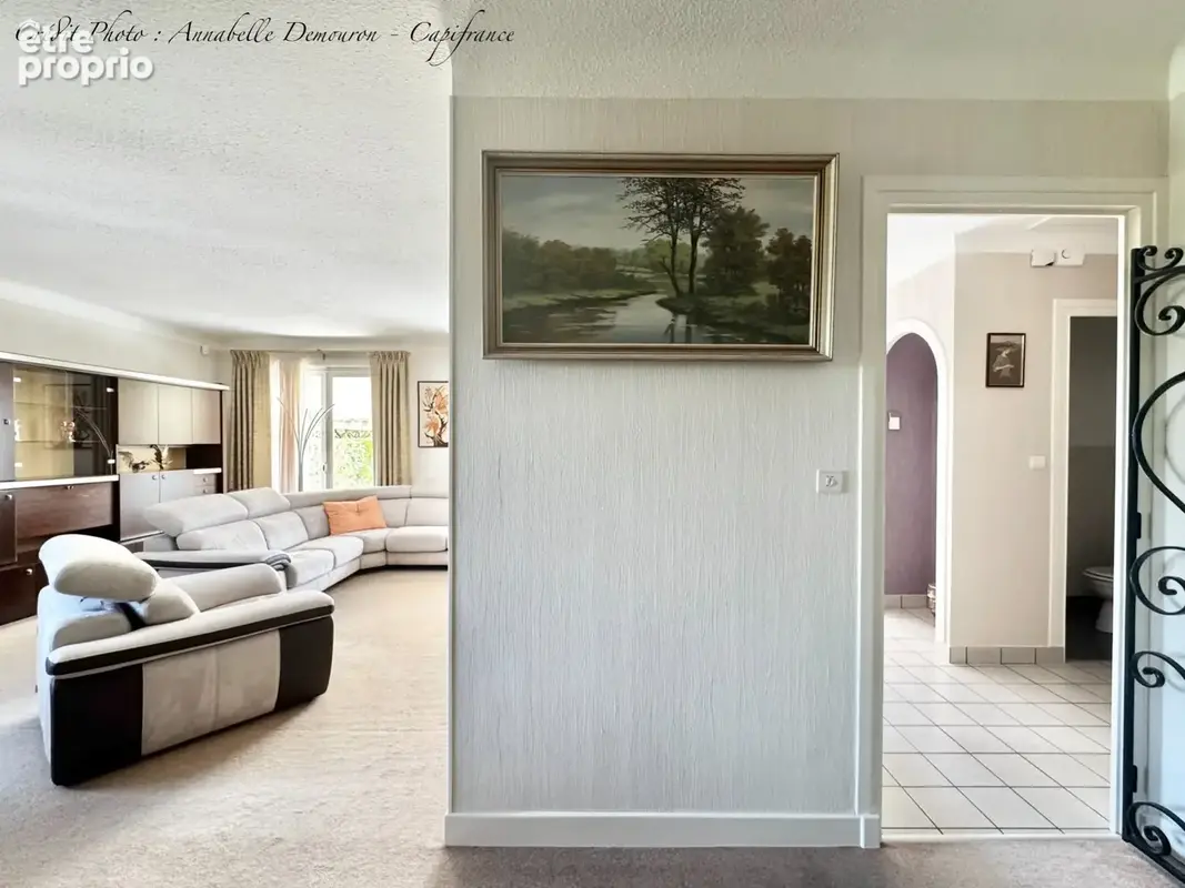 MOZAC – Maison de plain-pied 3 chambres/bureau – PISCINE – TERRAIN divisible de 2324 M² – Garages - photo 10