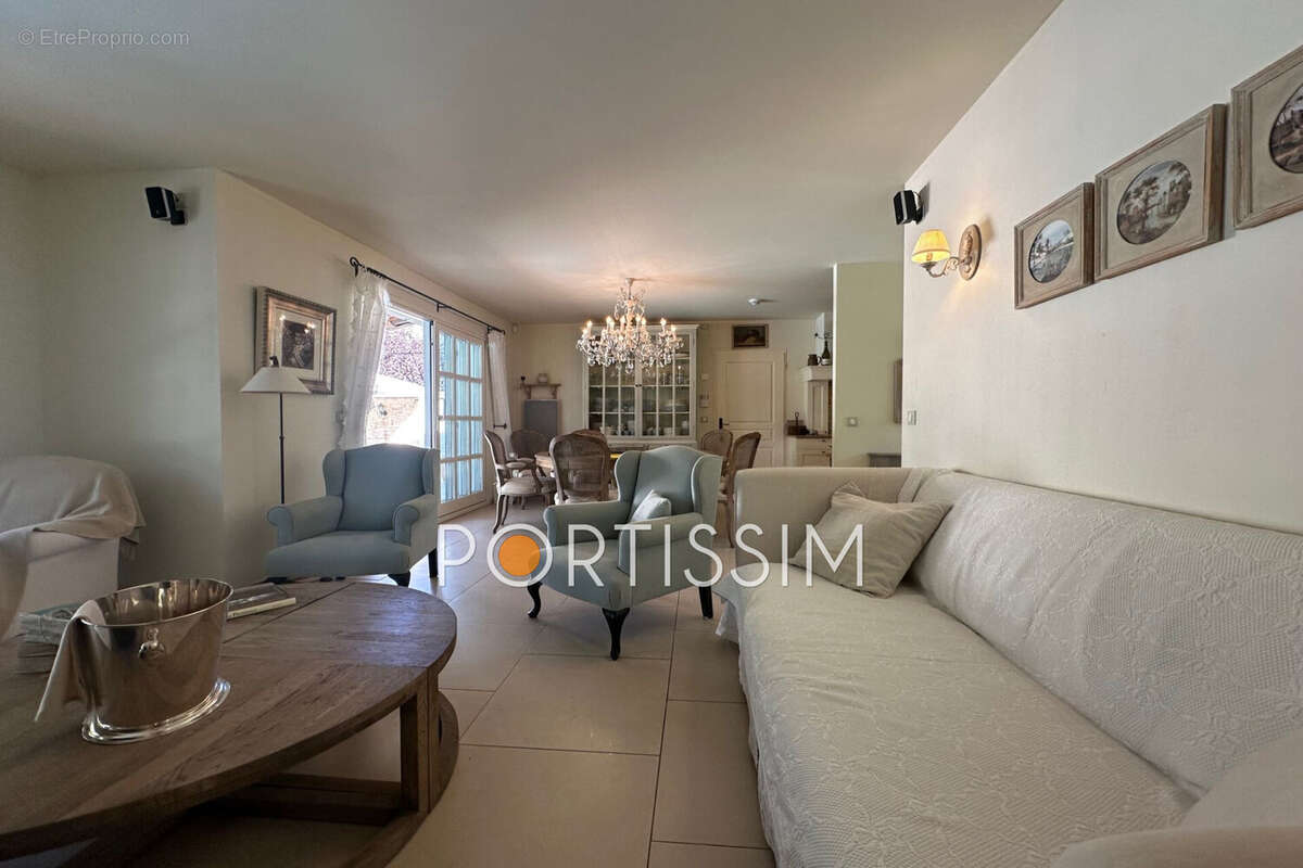 Maison à CASTELLANE