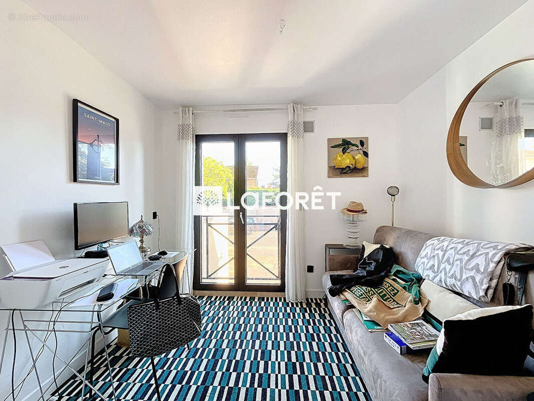 Appartement à CROISSY-SUR-SEINE