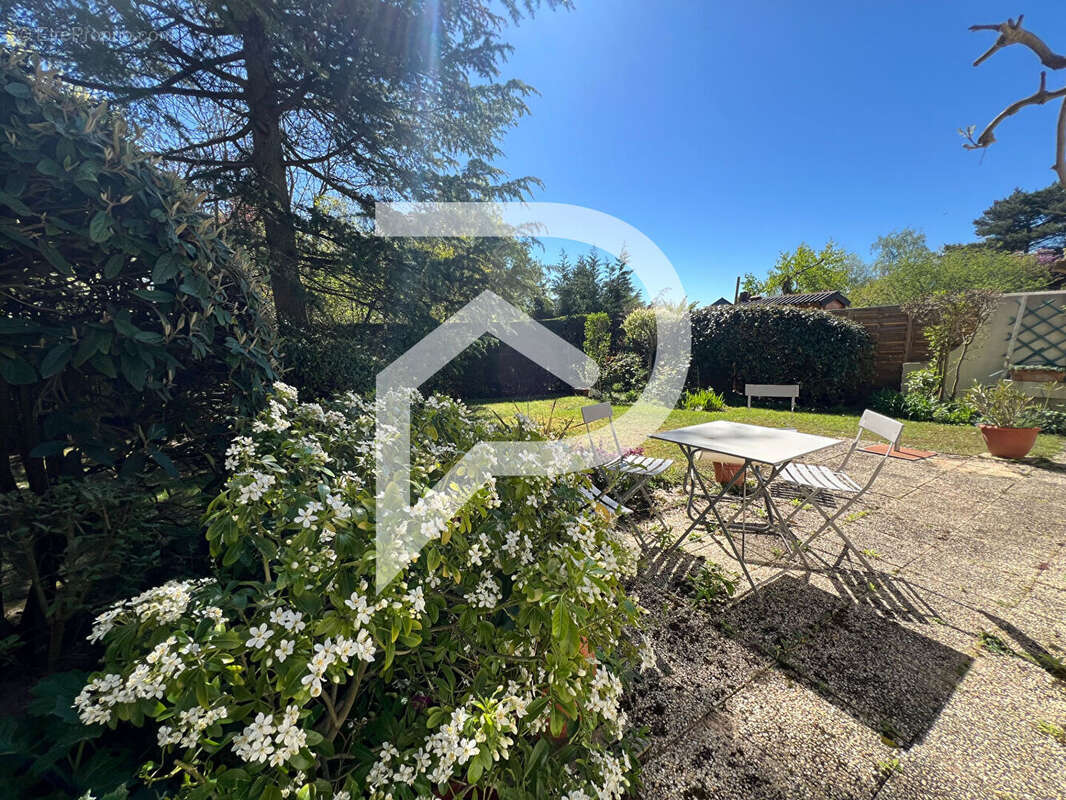 Maison à COIGNIERES