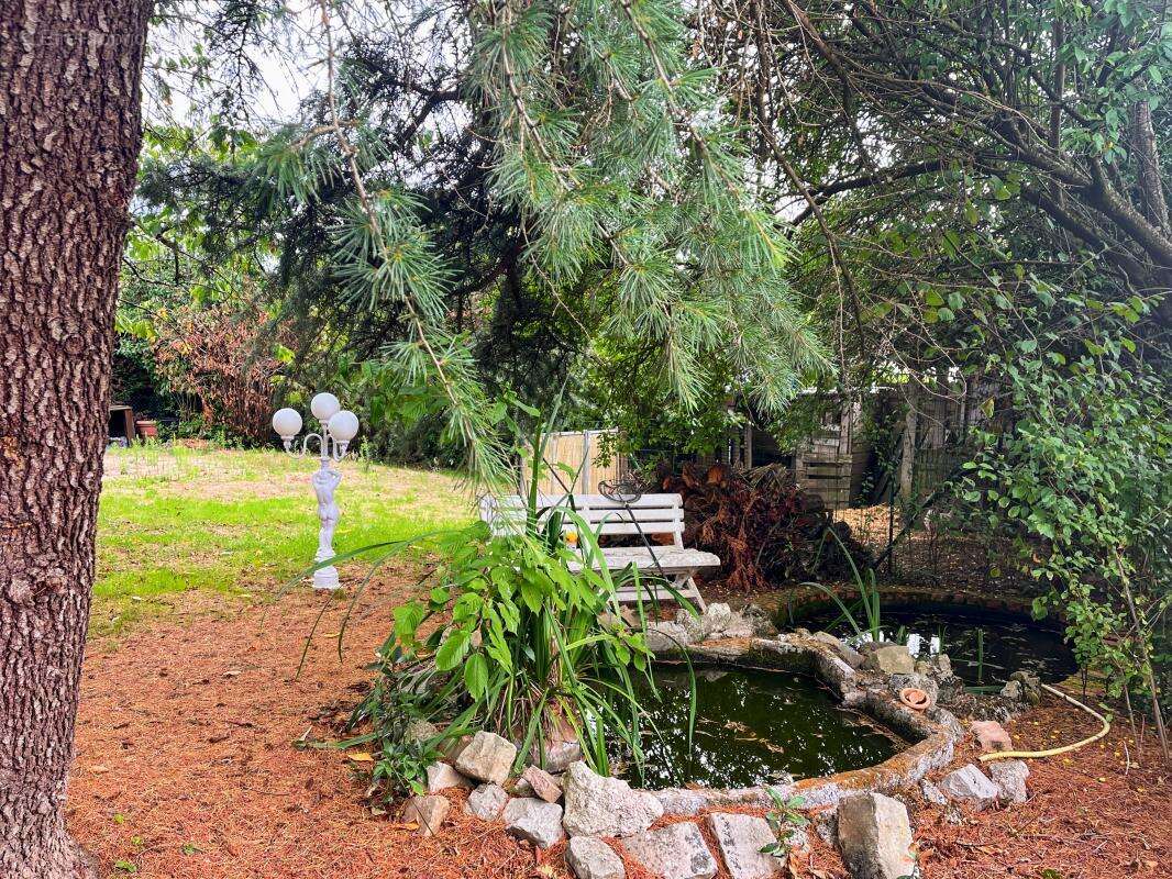 Maison à MARCILLY-EN-VILLETTE