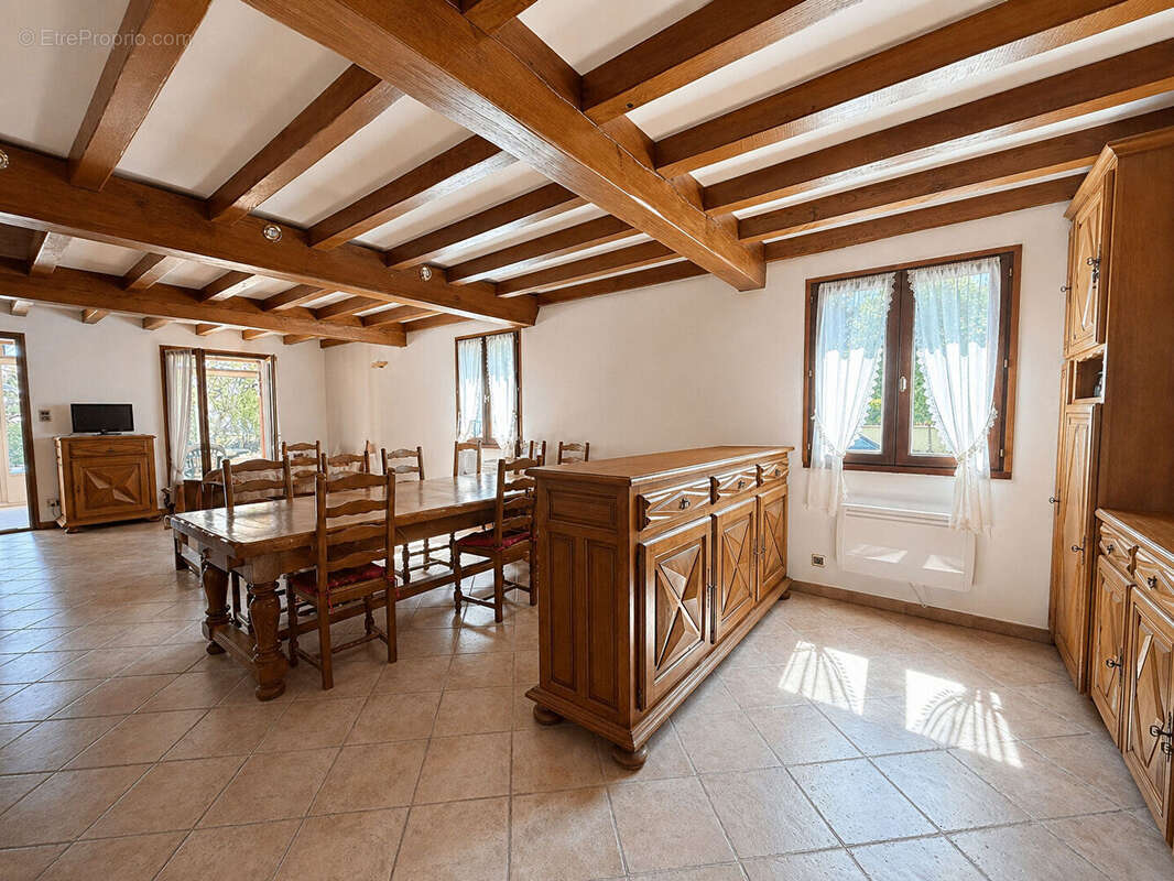 Maison à MESCHERS-SUR-GIRONDE