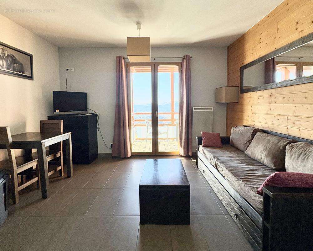 Appartement à FONT-ROMEU-ODEILLO-VIA