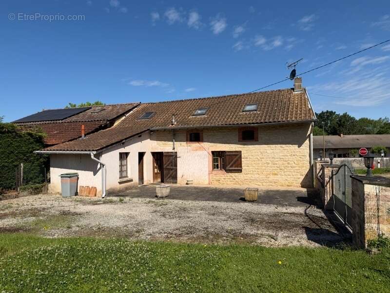 Maison à CUISERY