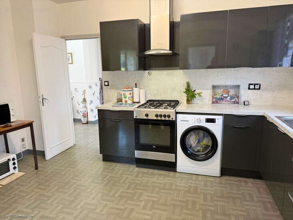 Exclusif : Grande Maison de Famille Dans le Village Médiéval de Verteuil-Sur-Charente - photo 10