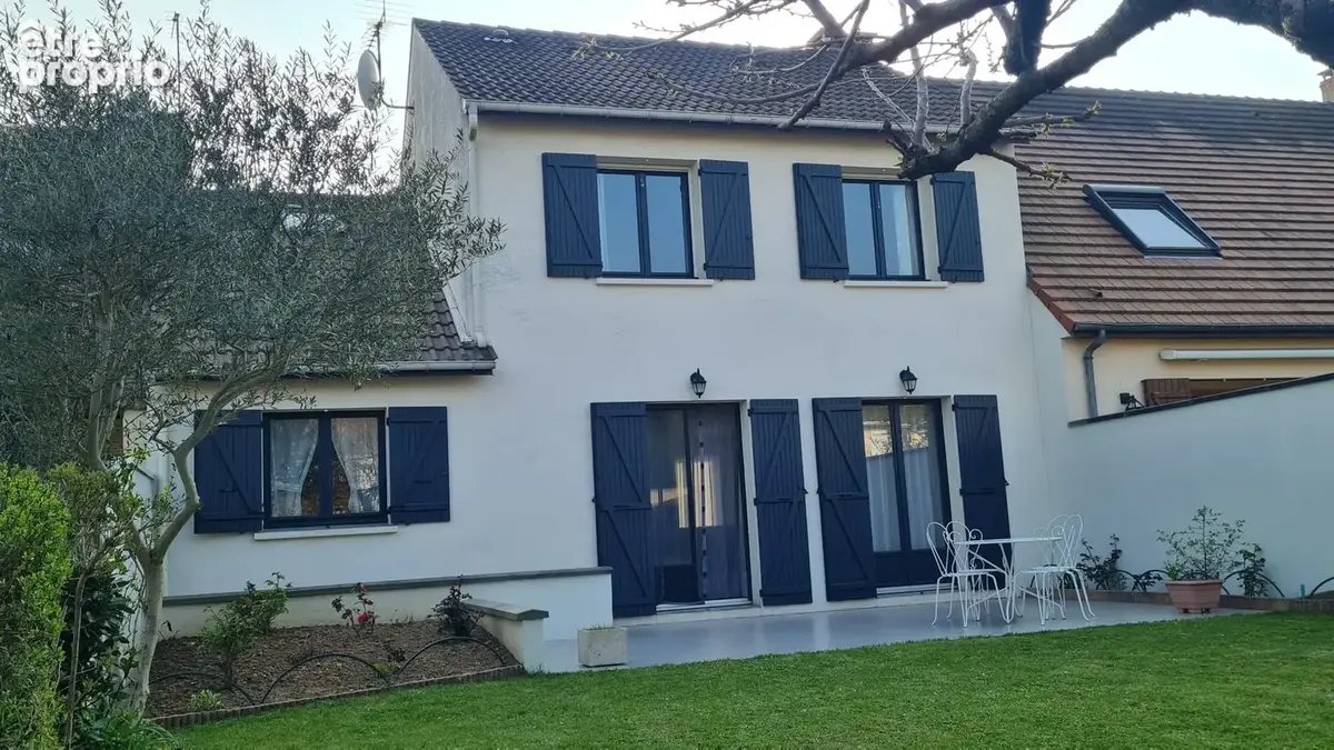 Maison 111 m² à Arnouville-Les-Gonesse  - photo 1
