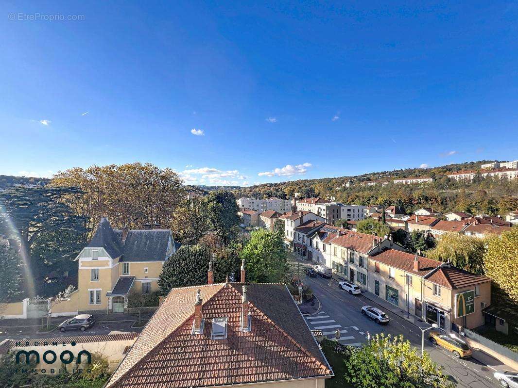 Appartement à OULLINS