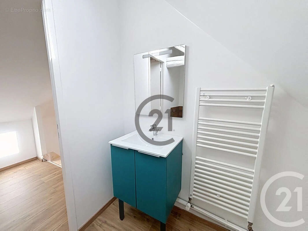 Maison 150 m² à Bassou  - photo 4