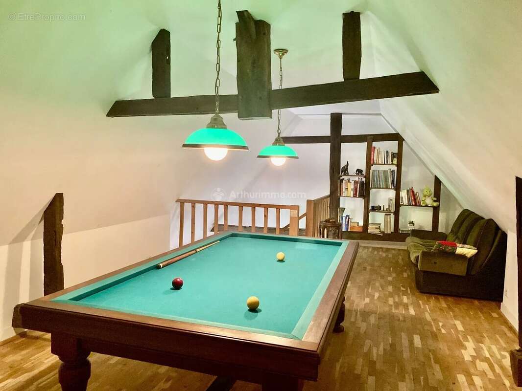 Maison à LA CHARTRE-SUR-LE-LOIR