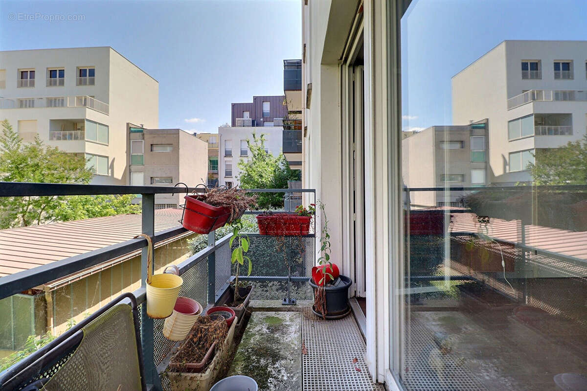 Appartement à COLOMBES