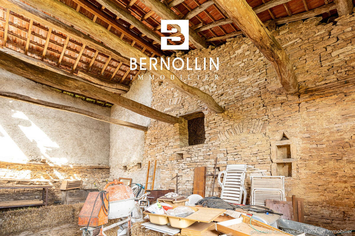 Maison en pierre à rénover de 120 m2 avec terrain et dépendance à VAL D'EPY Senaud (39160) - photo 18