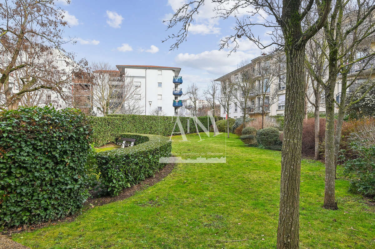 Appartement à NANTERRE