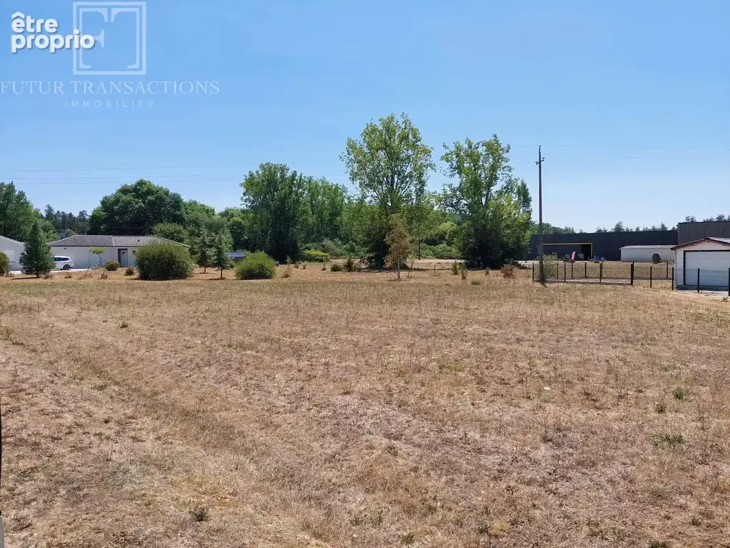 Terrain viabilisé de 1129 m² - photo 4