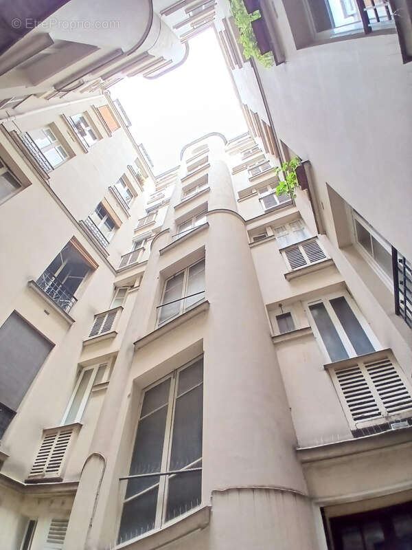 Appartement à PARIS-11E