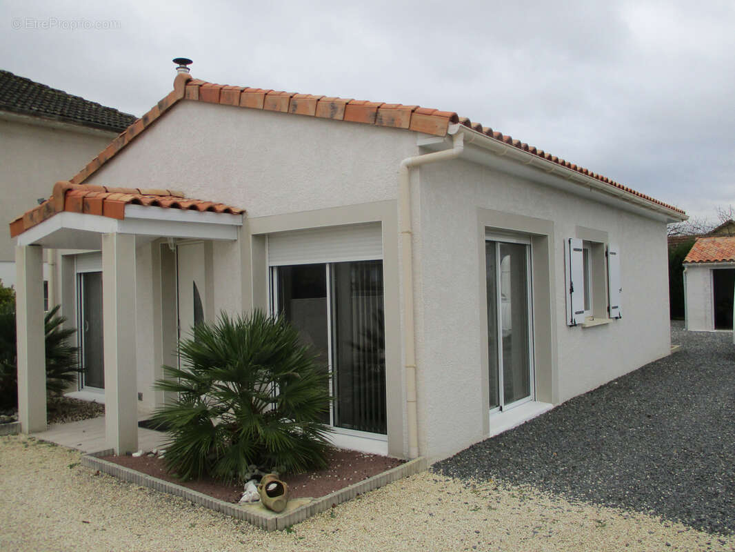 Maison à CEAUX-EN-COUHE