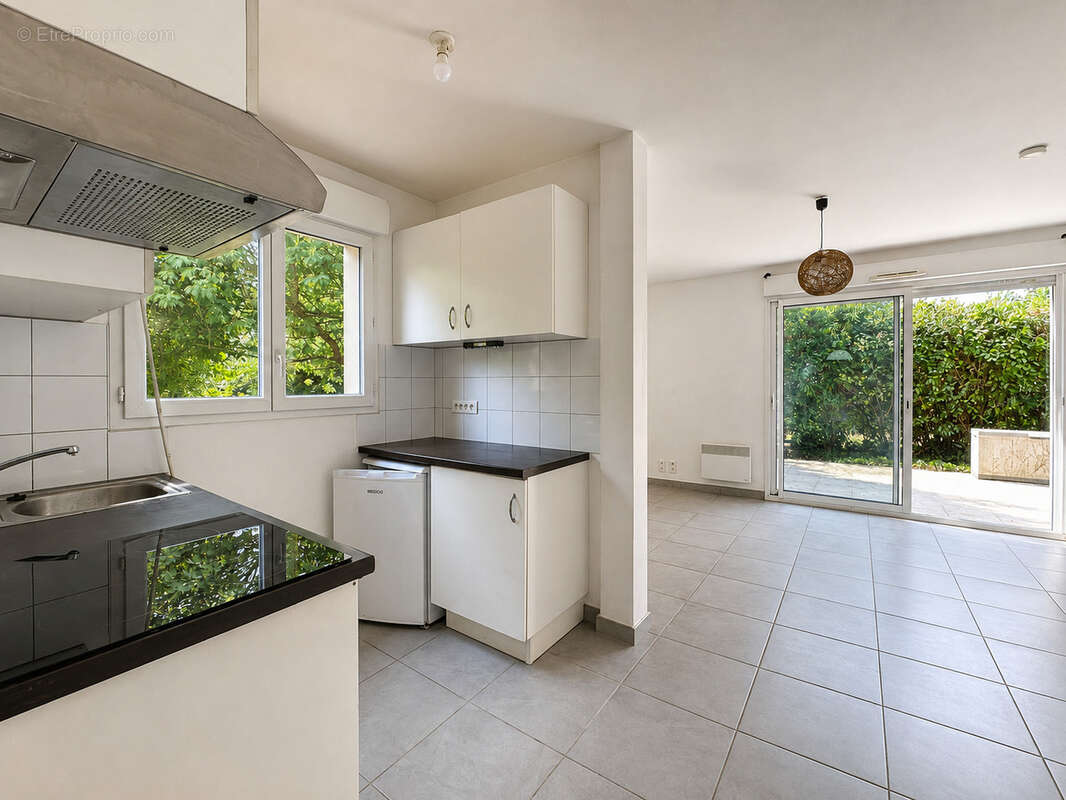 A VENDRE Maison en duplex avec jardin 3 chambres - GUJAN MESTRAS - photo 3