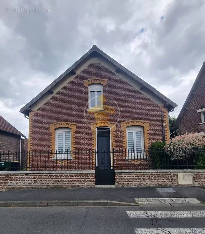Maison à TERGNIER