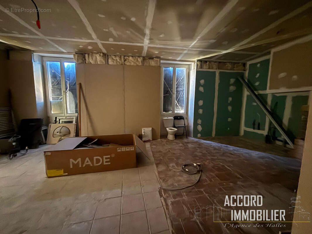 Appartement à PUISSALICON
