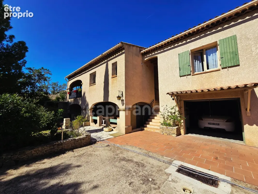 Maison à vendre 7 pièces LA CIOTAT (13) Garage, Terrain 1057 m2 - photo 2