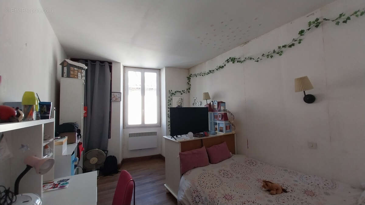 Maison à MONTAGRIER