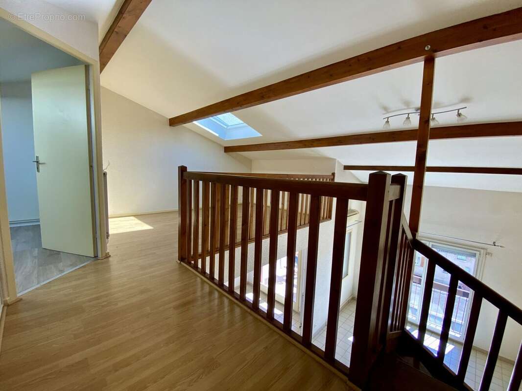 Appartement à BOURG-DE-PEAGE