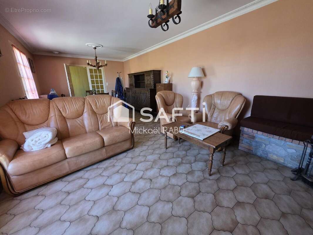 Maison 93 m² à Ruffigne  - photo 6