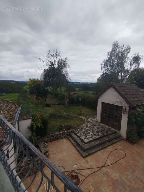 Maison à DRACY-SAINT-LOUP