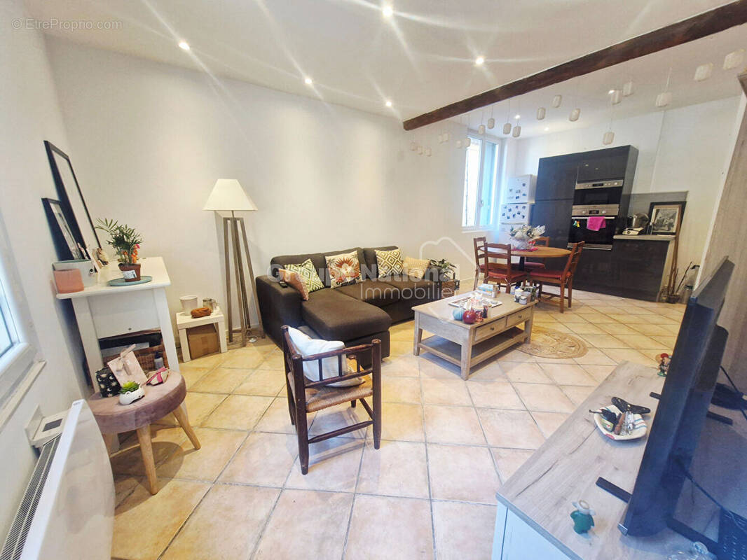 Appartement à L&#039;ISLE-SUR-LA-SORGUE