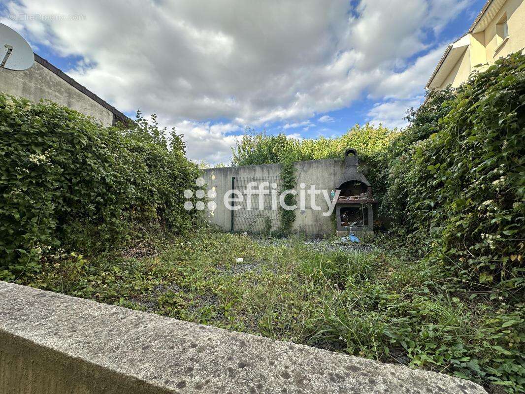 Appartement à TREMBLAY-EN-FRANCE