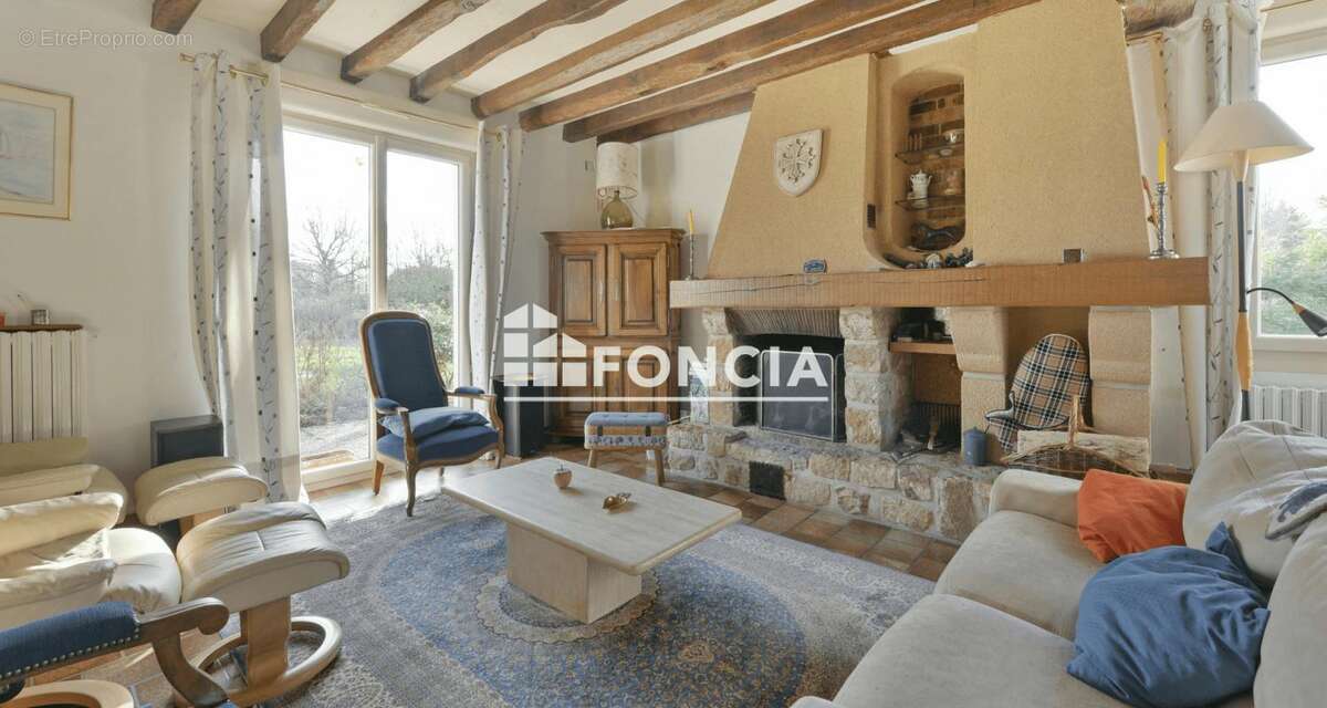 Maison à FRESNAY-SUR-SARTHE