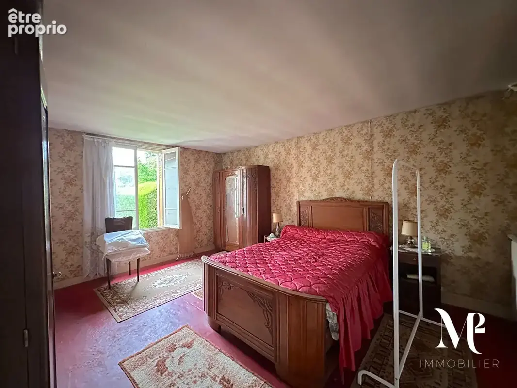 Ensemble à fort potentiel - Maison + 2 granges sur 2600m² de terrain - photo 5