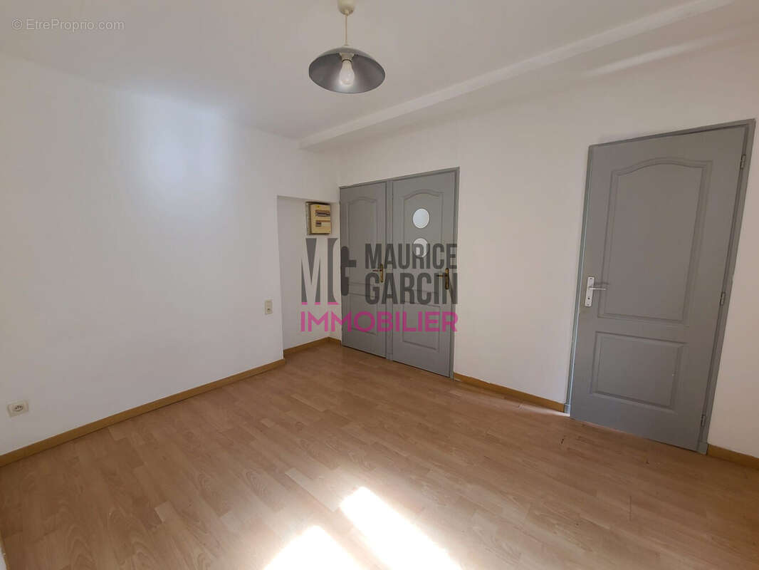 1er étage  - Appartement à SARRIANS