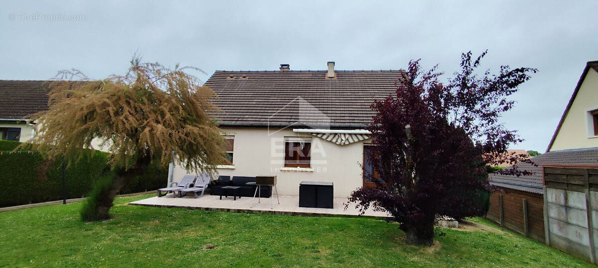 Maison à BERD'HUIS