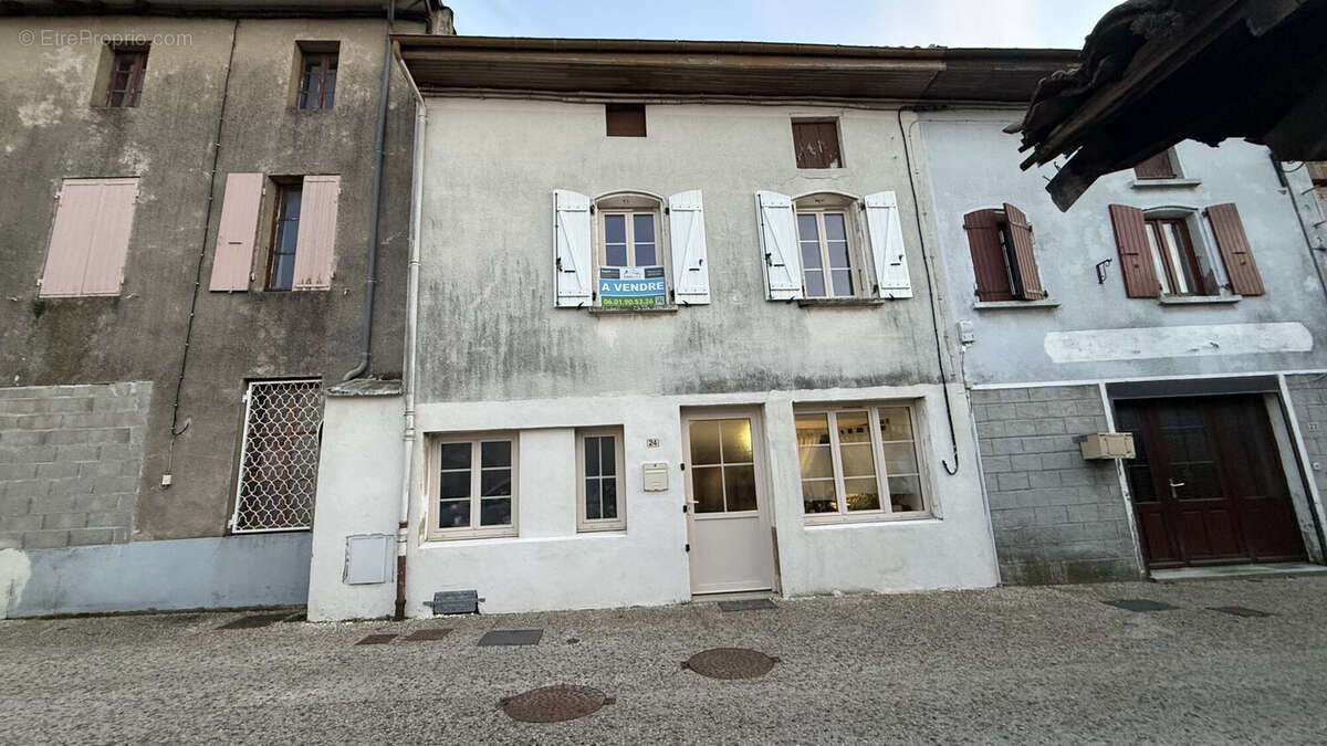 Maison de village - Maison à LE GRAND-SERRE