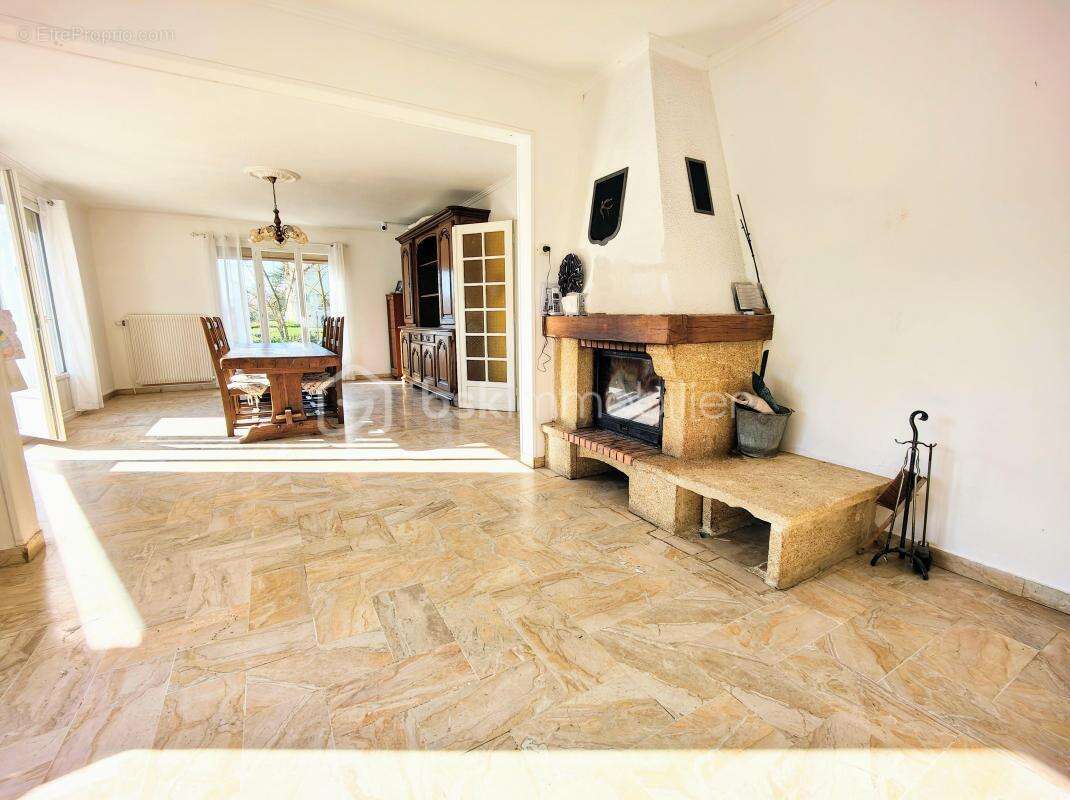 Maison à JOUARS-PONTCHARTRAIN