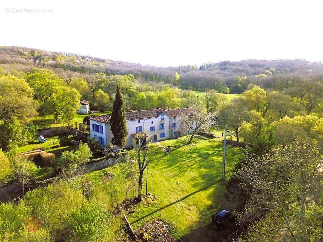 Maison à LE MAS-D&#039;AZIL