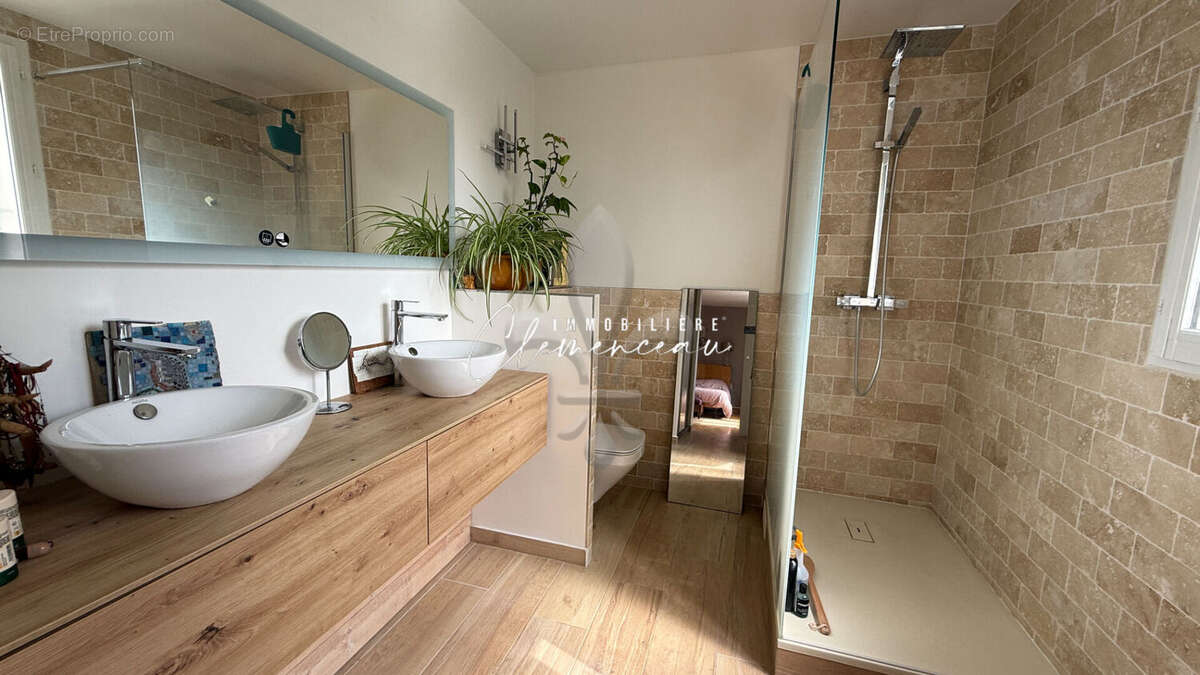 Maison familiale Medan - 176 m² - photo 11