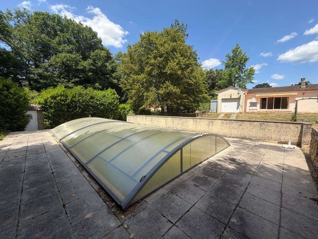 À 10 minutes de Lalinde – Maison de plain-pied avec piscine - photo 3