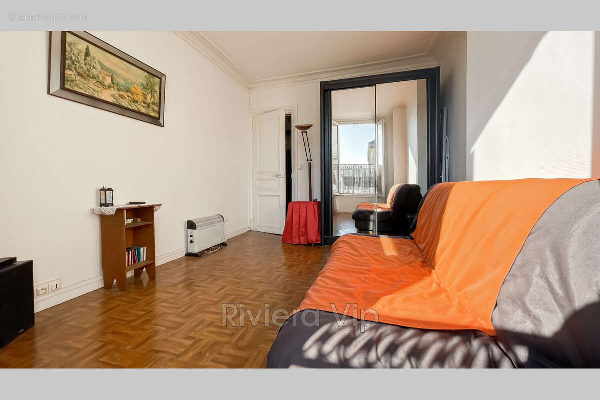 Appartement à PARIS-20E